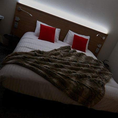 Hotel La Caleche Дюрбюї Номер фото